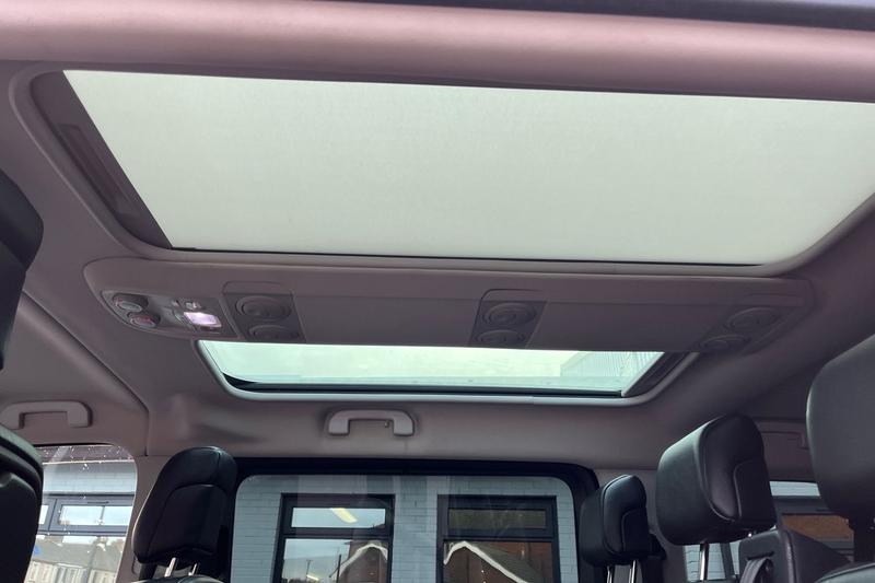 Used Peugeot Traveller for sale - 76862417: Photo 24