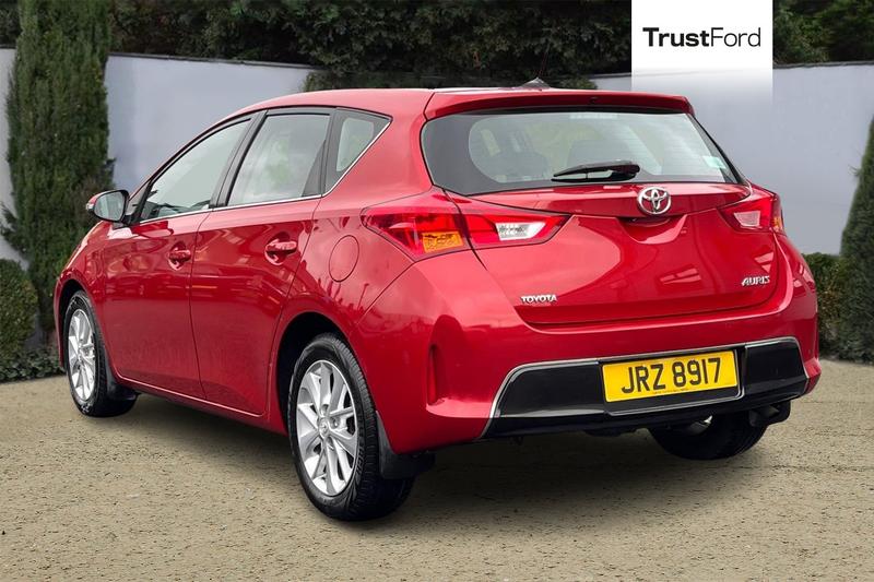 Used Toyota Auris 2015 for sale - 76494608: Photo 2