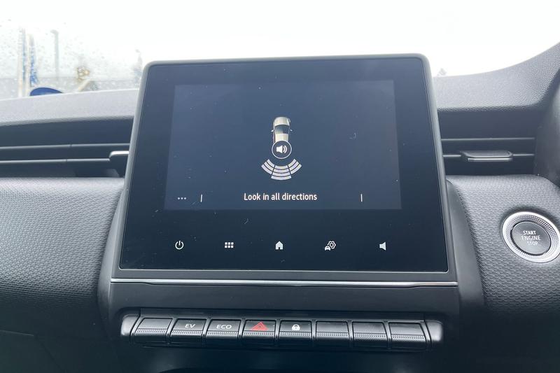 Used Renault Clio 2022 for sale - 76819172: Photo 30