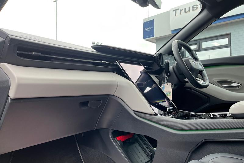 Used Ford Explorer 2024 for sale - 76722871: Photo 18