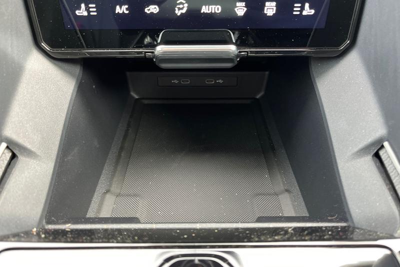 Used Ford Explorer 2024 for sale - 76722871: Photo 33