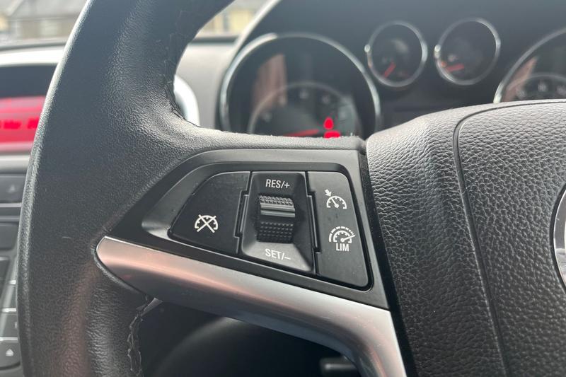 Used Vauxhall Astra 2015 for sale - 77819783: Photo 23