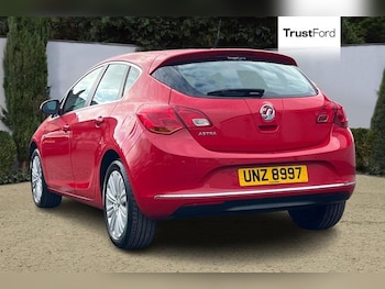 Used Vauxhall Astra 2015 for sale - 77819783: Photo