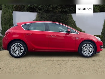 Used Vauxhall Astra 2015 for sale - 77819783: Photo