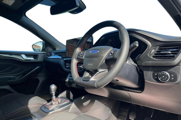 Used Ford Focus 2024 for sale - 75705703: Photo 9