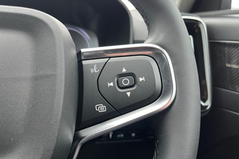 Used Volvo XC40 2022 for sale - 77935044: Photo 30