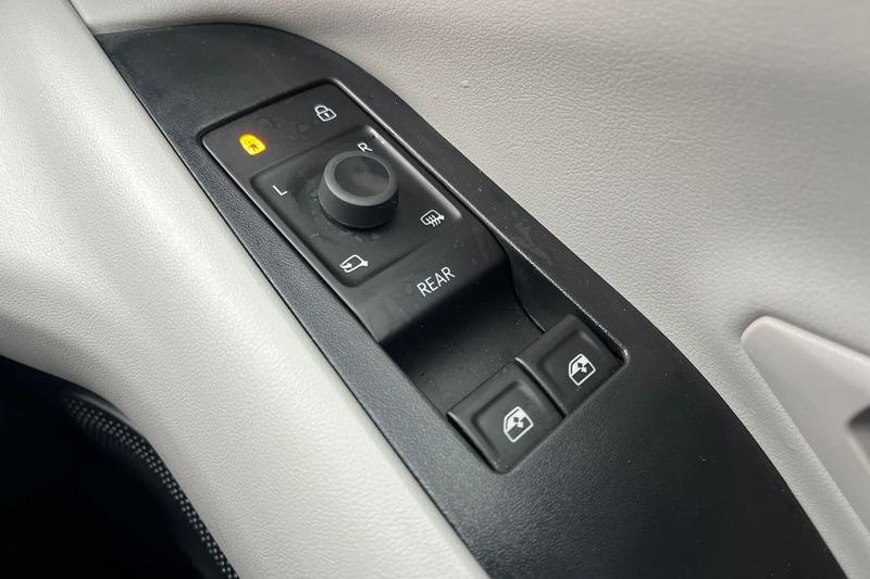 Used Ford Explorer 2025 for sale - 76803403: Photo 16