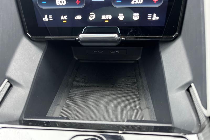 Used Ford Explorer 2025 for sale - 76803403: Photo 34