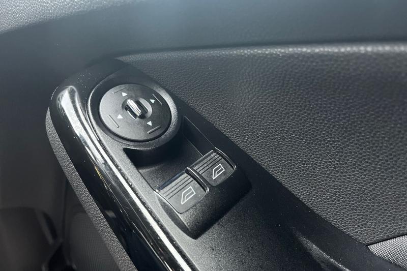 Used Ford Fiesta 2013 for sale - 77659792: Photo 16