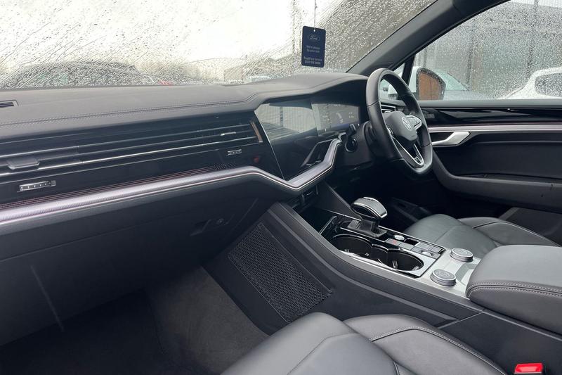 Used Volkswagen Touareg 2023 for sale - 77613641: Photo 18