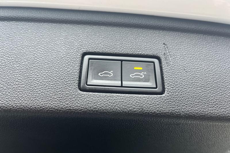 Used Volkswagen Touareg 2023 for sale - 77613641: Photo 23