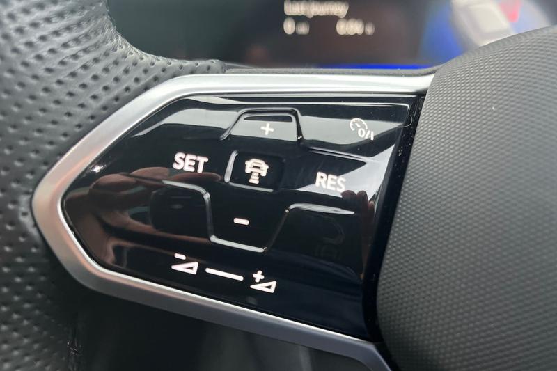 Used Volkswagen Touareg 2023 for sale - 77613641: Photo 26