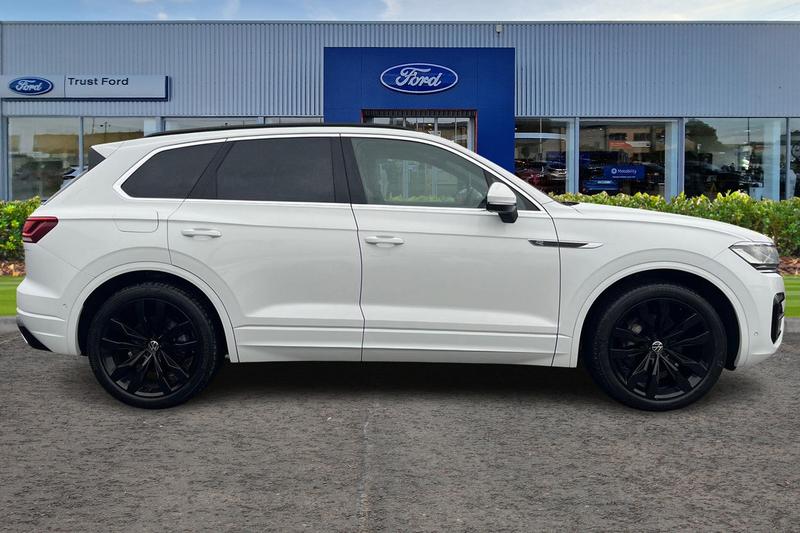 Used Volkswagen Touareg 2023 for sale - 77613641: Photo 3