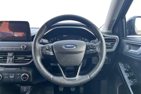 Used Ford Focus 2020 for sale - 76261051: Photo 11
