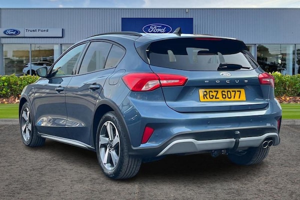Used Ford Focus 2020 for sale - 76261051: Photo 2
