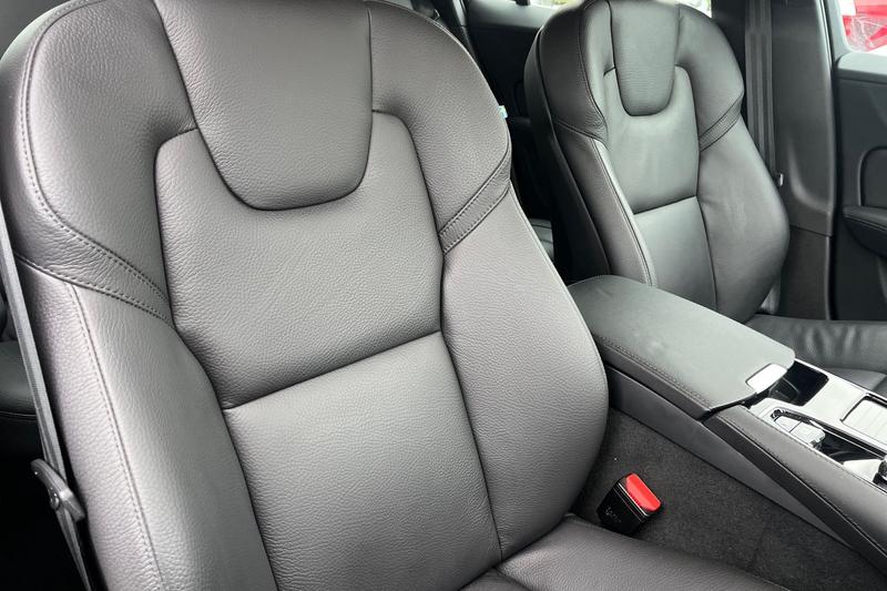 Used Volvo V60 2022 for sale - 77529052: Photo 17