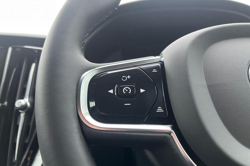 Used Volvo V60 2022 for sale - 77529052: Photo 26