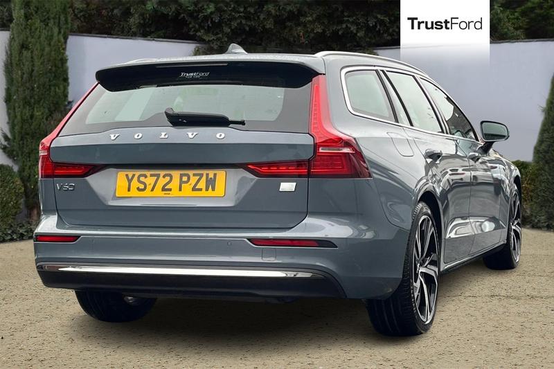 Used Volvo V60 2022 for sale - 77529052: Photo 4