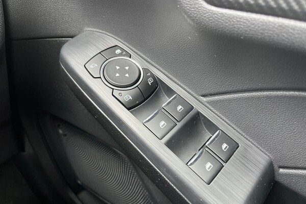 Used Ford Kuga 2025 for sale - 75446256: Photo 16