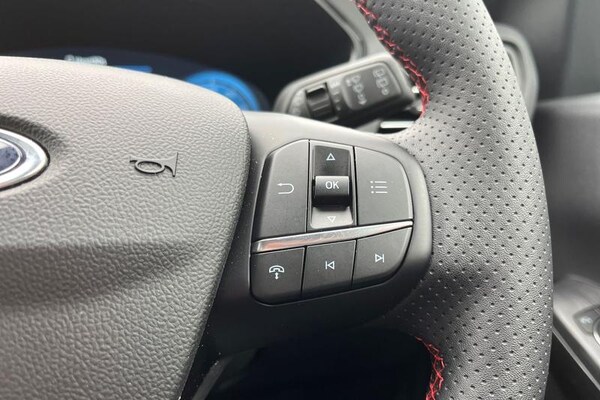 Used Ford Kuga 2025 for sale - 75446256: Photo 27