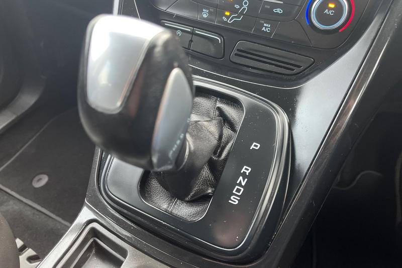 Used Ford Kuga 2017 for sale - 76580780: Photo 27