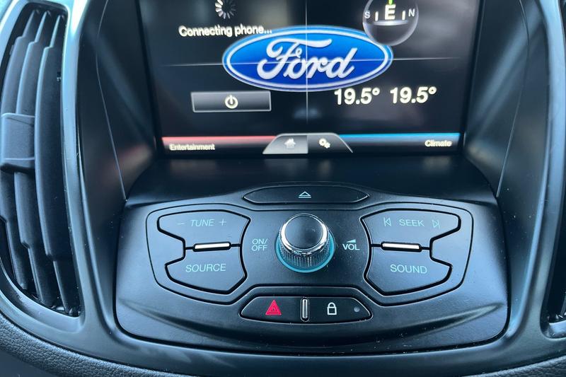 Used Ford Kuga 2016 for sale - 77809606: Photo 32