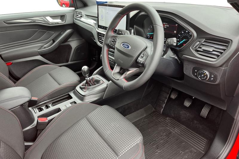 Used Ford Focus 2023 for sale - 77326922: Photo 9