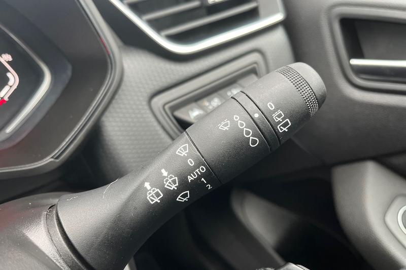 Used Renault Clio 2022 for sale - 76494625: Photo 15