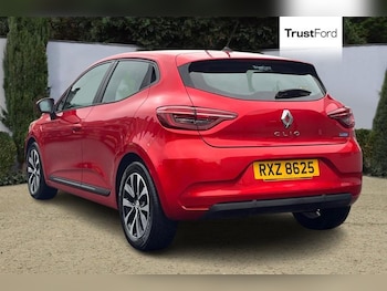 Used Renault Clio 2022 for sale - 76494625: Photo