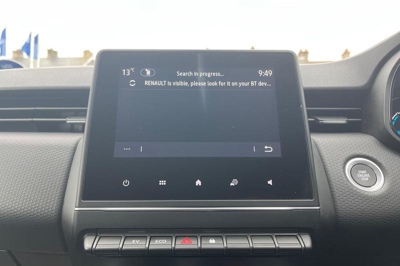 Used Renault Clio 2022 for sale - 76494625: Photo 33
