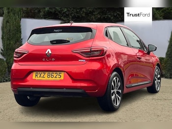 Used Renault Clio 2022 for sale - 76494625: Photo
