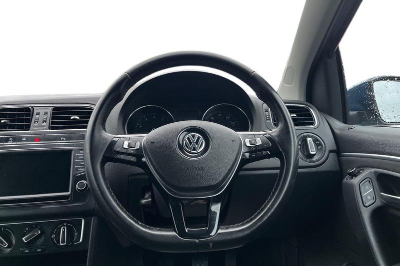 Used Volkswagen Polo 2017 for sale - 77292705: Photo 11