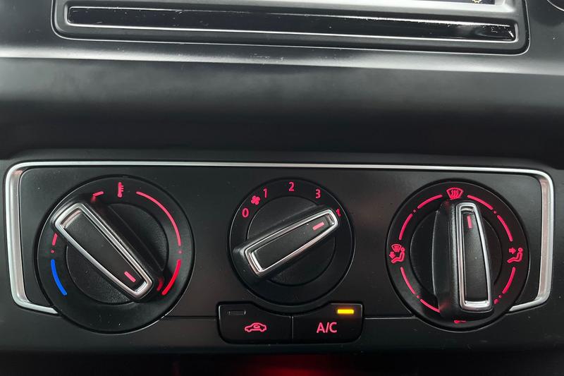 Used Volkswagen Polo 2017 for sale - 77292705: Photo 29