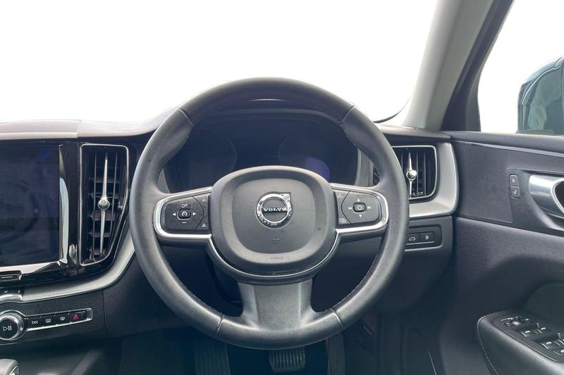 Used Volvo XC60 2023 for sale - 77697574: Photo 11