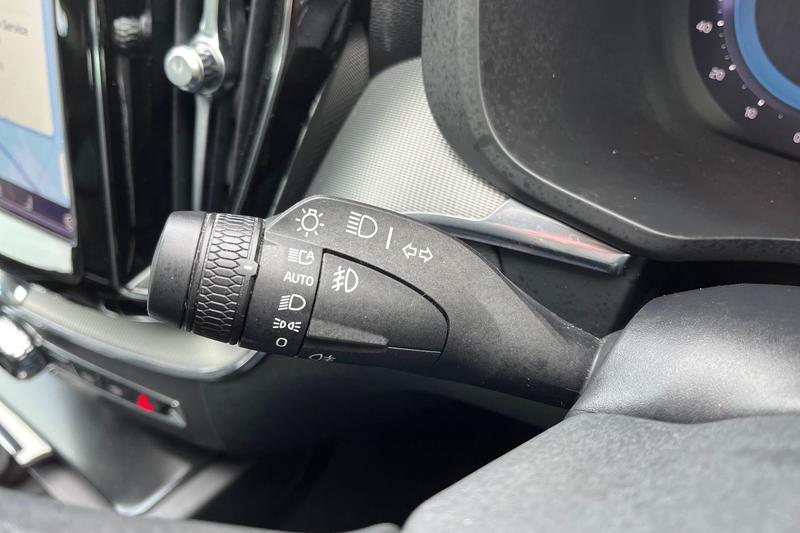 Used Volvo XC60 2023 for sale - 77697574: Photo 14