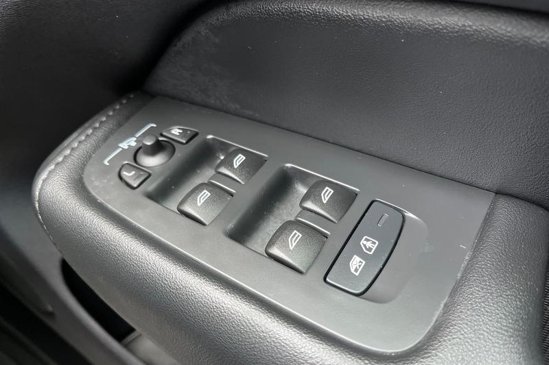 Used Volvo XC60 2023 for sale - 77697574: Photo 16