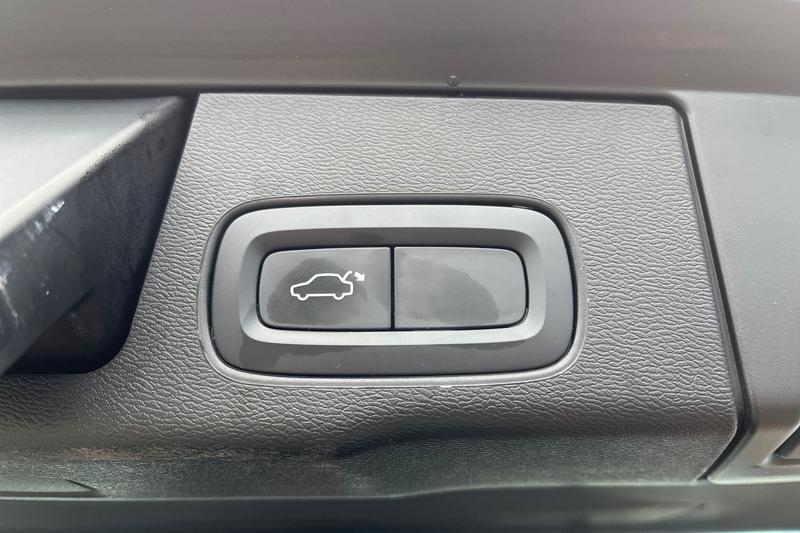 Used Volvo XC60 2023 for sale - 77697574: Photo 22