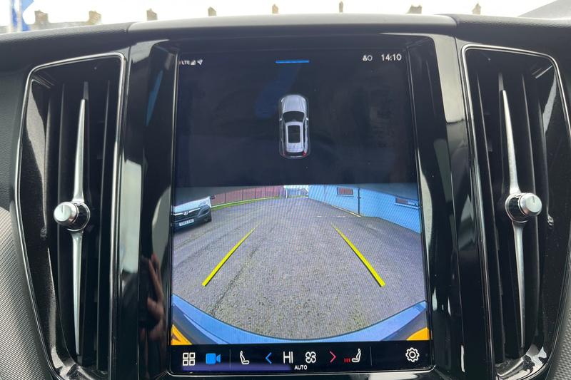 Used Volvo XC60 2023 for sale - 77697574: Photo 32