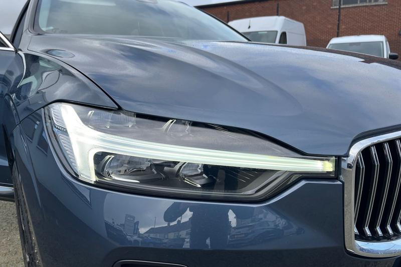 Used Volvo XC60 2023 for sale - 77697574: Photo 37