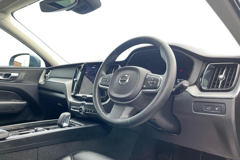 Used Volvo XC60 2023 for sale - 77697574: Photo 9