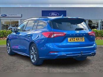 Used Ford Focus 2020 for sale - 76089664: Photo 2