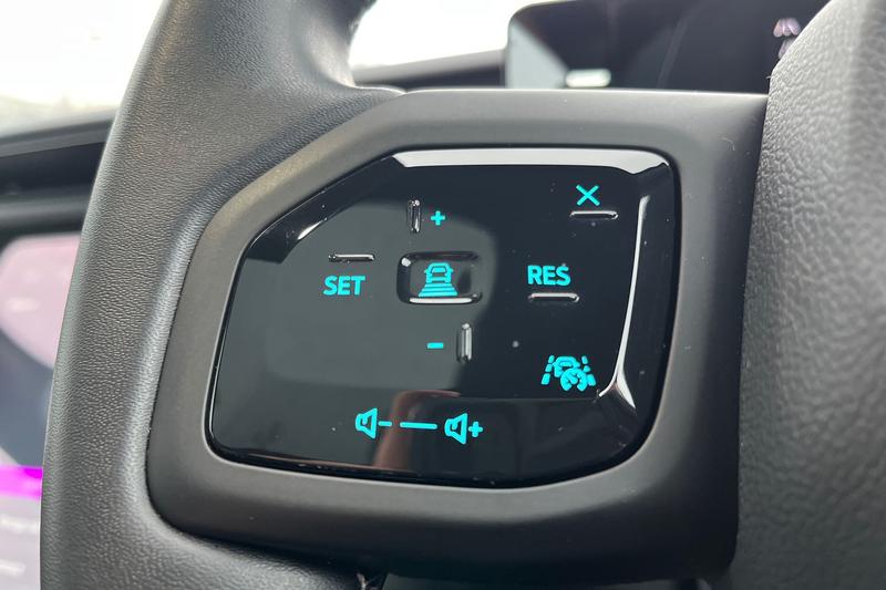 Used Ford Explorer 2025 for sale - 76557489: Photo 32