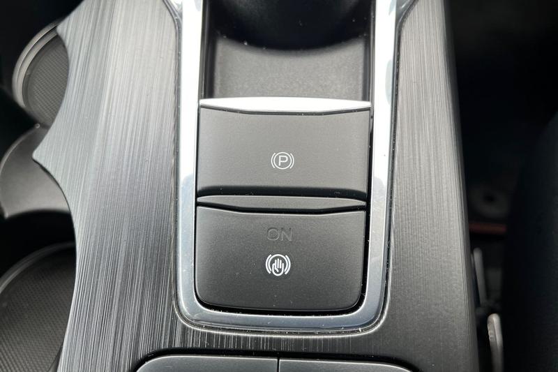 Used Ford Kuga 2023 for sale - 76273850: Photo 35