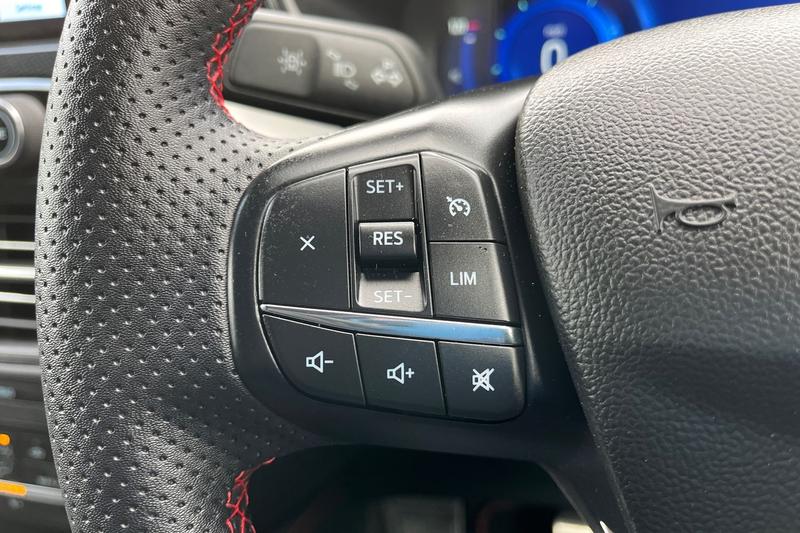 Used Ford Kuga 2023 for sale - 76273850: Photo 38