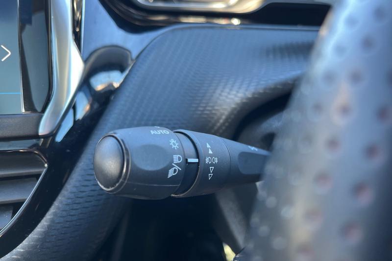 Used Peugeot 2008 2019 for sale - 76631421: Photo 14