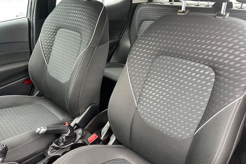 Used Ford Fiesta 2017 for sale - 76302721: Photo 19