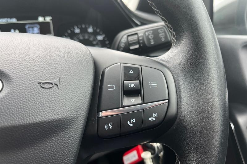 Used Ford Fiesta 2017 for sale - 76302721: Photo 26