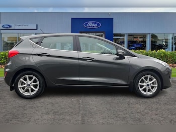 Used Ford Fiesta 2017 for sale - 76302721: Photo