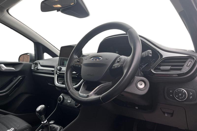 Used Ford Fiesta 2017 for sale - 76302721: Photo 9