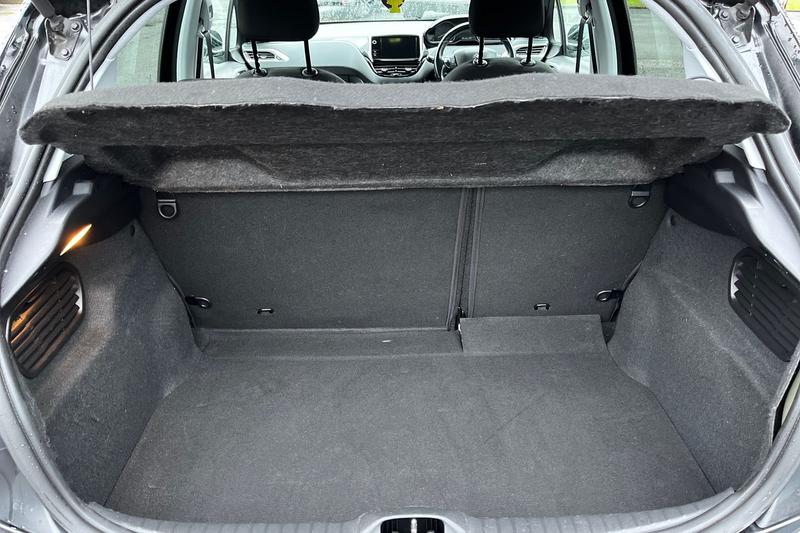 Used Peugeot 208 2019 for sale - 77286332: Photo 21